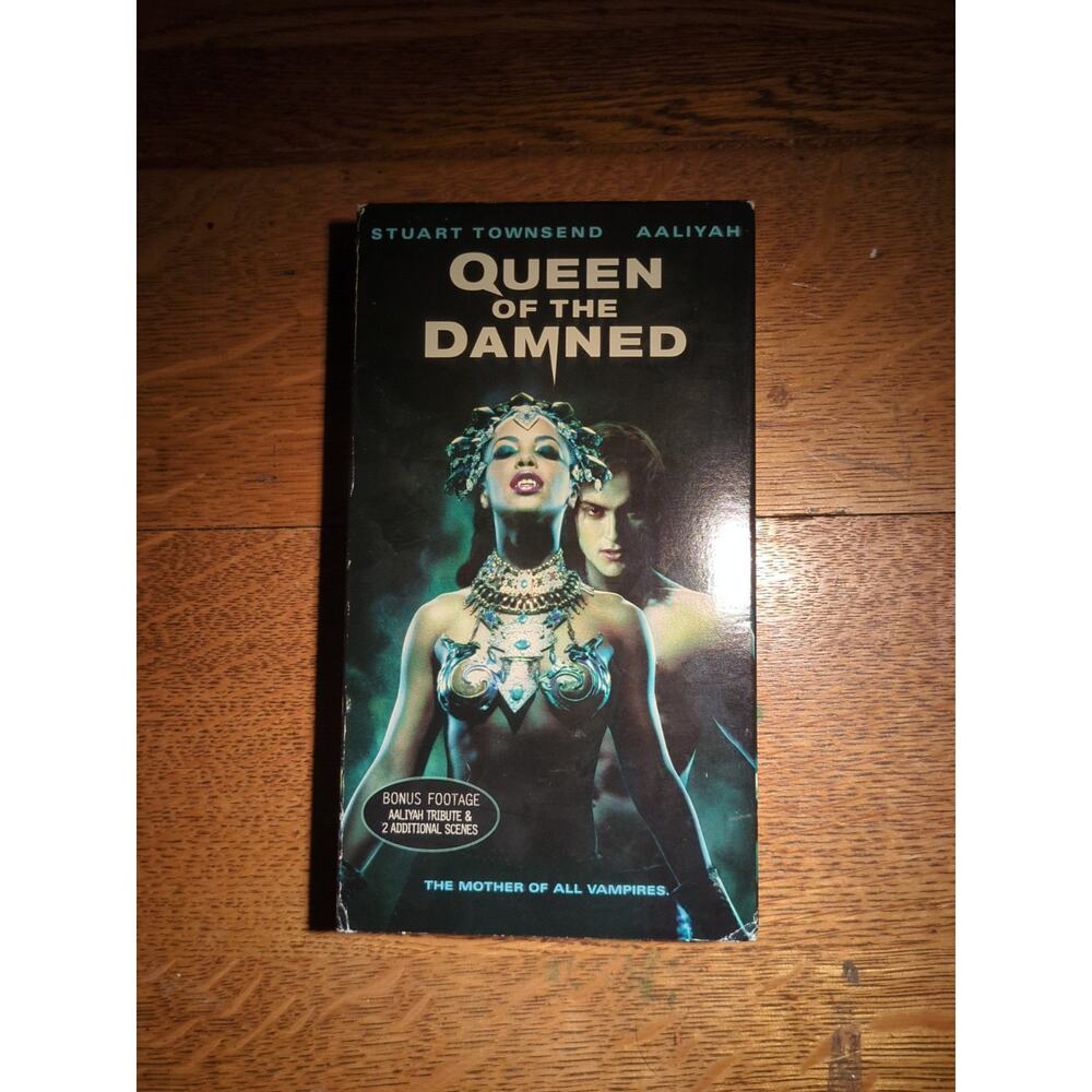 The Queen of the Damned (VHS, 2002, Contains Nine Minutes of Additional Footage)